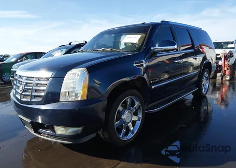 2007 Cadillac Escalade Esv Standard z USA, uszkodzony, nr VIN 1GYFK66877R251294